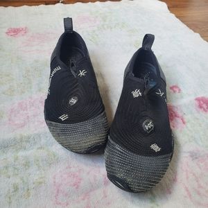 Michelle K Climbing Slip On Slip-on Shoe 9.5